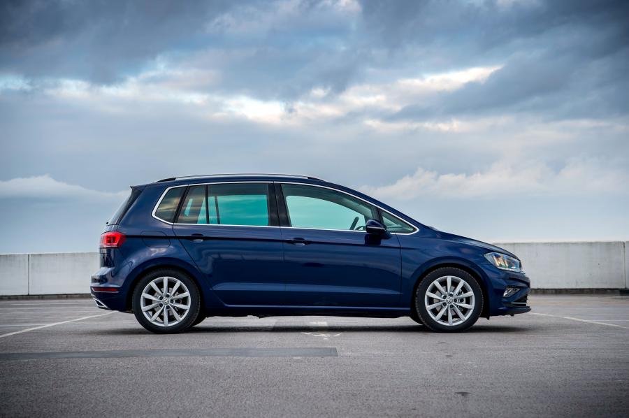  Volkswagen Golf SV 2018 года  (UK) (фото 12 из 24)